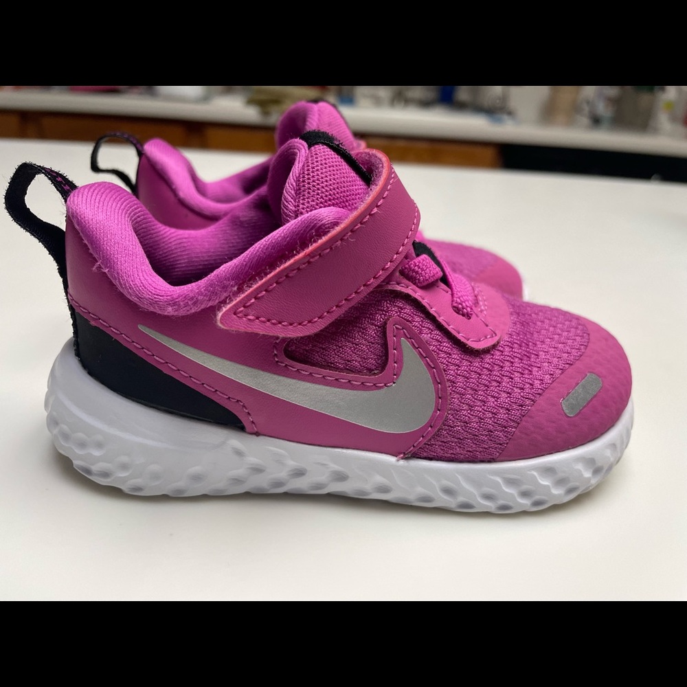 TODDLER NIKE REVOLUTION 5
